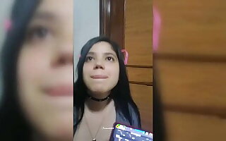 Mi NOVIA Me Me INTERRUMPE En Medio De Una Partida Para COGER. (video viral colombiana)